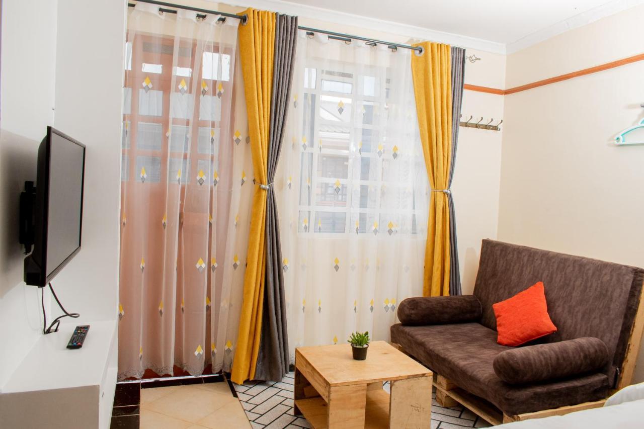 Shalom Apartments 나이바샤 외부 사진
